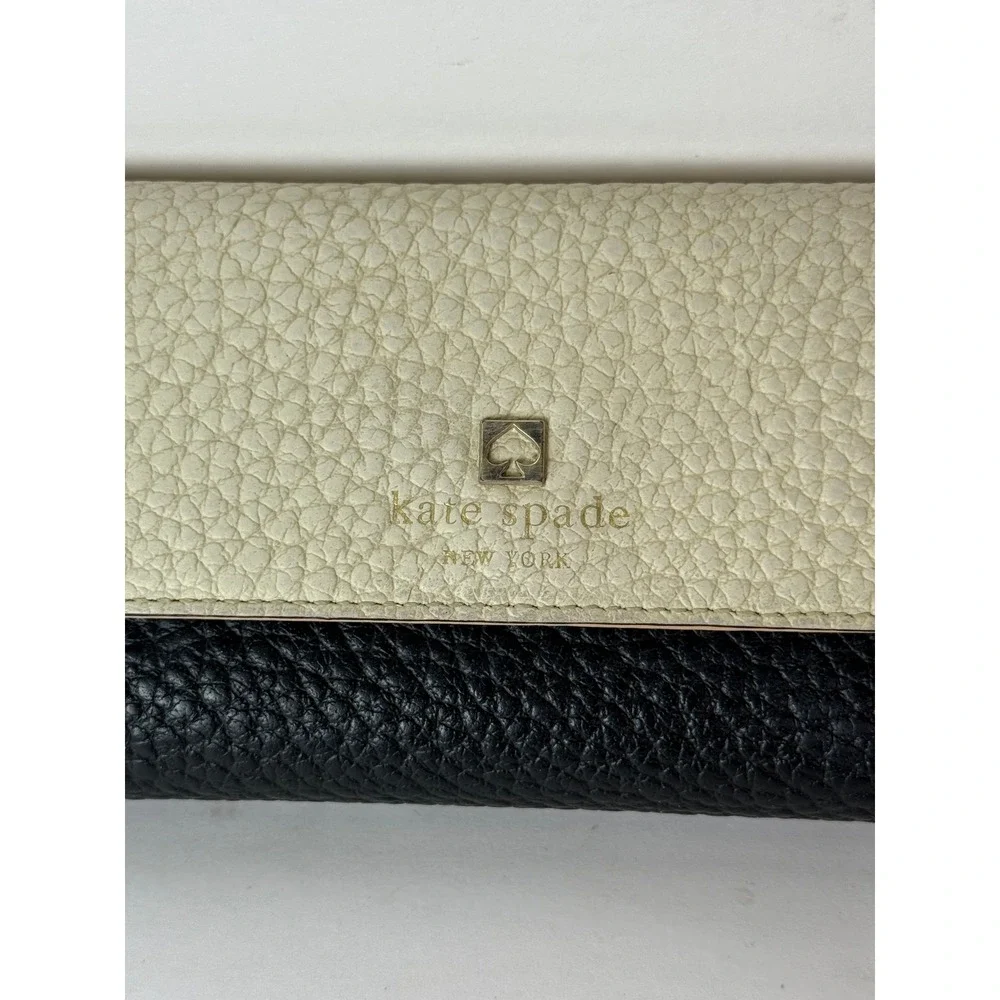 Kate Spade New York Pebbled Leather Trifold Wallet Cream Black Colorblock